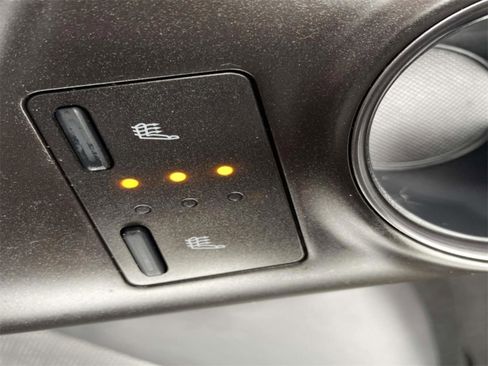 Used 2023 Toyota Camry XSE image 21