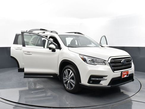 Used 2023 Subaru Ascent Limited w/ Technology Package image 43