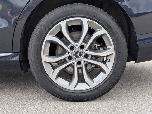 Used 2017 Mercedes-Benz C 300 4MATIC Sedan image 19