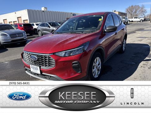 Used 2023 Ford Escape Active image 1