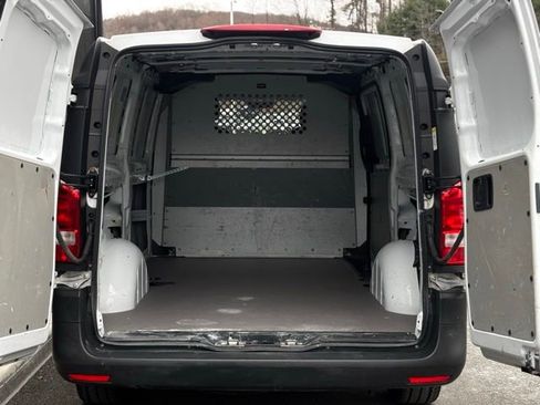 Used 2022 Mercedes-Benz Metris image 46