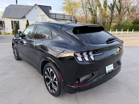 Used 2021 Ford Mustang Mach-E Premium image 80