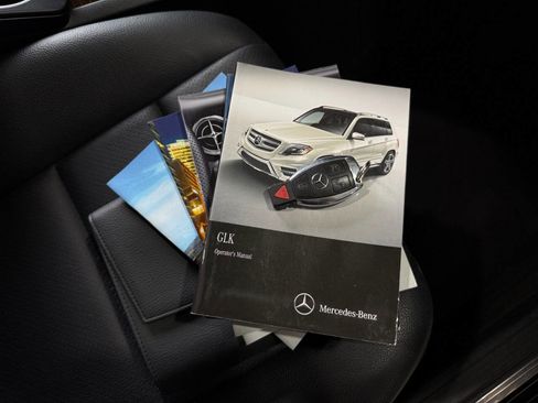 Used 2014 Mercedes-Benz GLK 350 4MATIC image 31