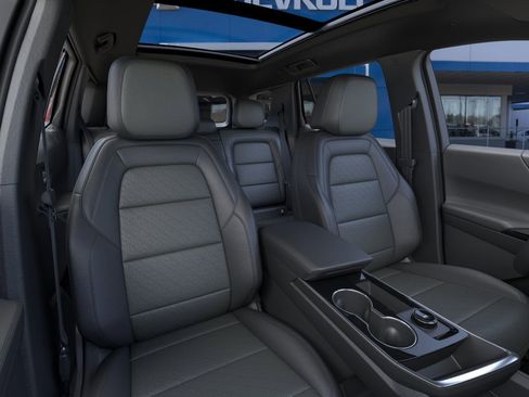 New 2026 Chevrolet Equinox LT w/ Convenience Package II image 16