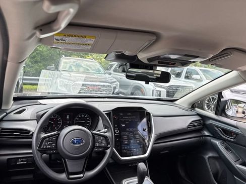 Used 2025 Subaru Crosstrek 2.5i Premium AWD/4WD image 11