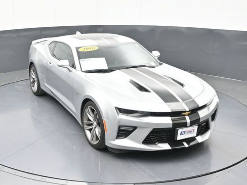 Used 2018 Chevrolet Camaro SS RWD image 59