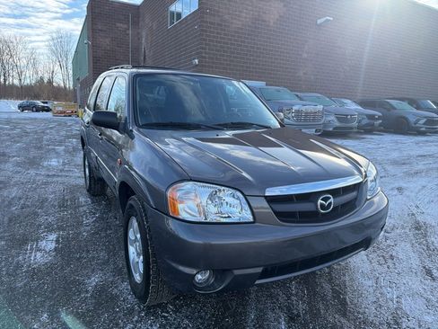 Used 2004 MAZDA Tribute ES w/ Luxury Pkg image 2