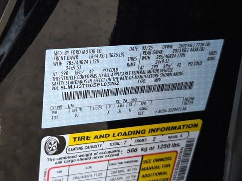 Used 2025 Lincoln Navigator L Black Label AWD/4WD image 27