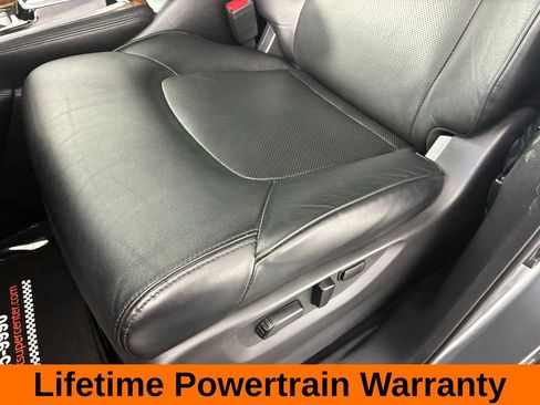 Used 2024 Nissan Armada SL w/ Captain's Chairs Package image 13