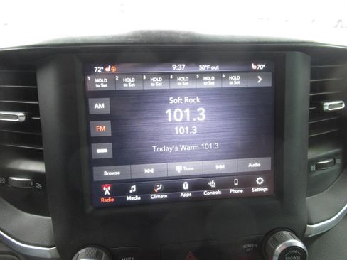 Used 2021 RAM 1500 Big Horn image 25