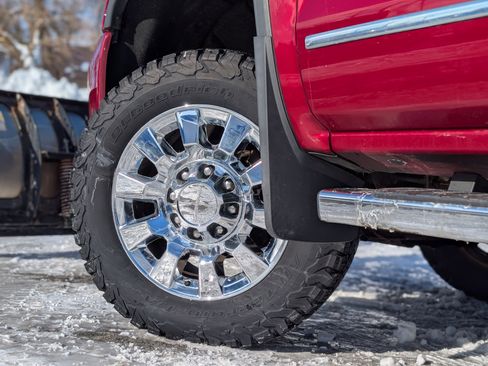 Used 2019 GMC Sierra 2500 Denali w/ Duramax Plus Package image 8