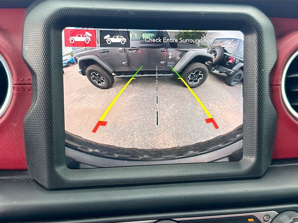 Used 2023 Jeep Wrangler Unlimited Rubicon 4xe AWD/4WD image 15