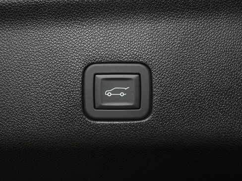 Used 2026 GMC Yukon XL Denali Ultimate AWD/4WD image 17