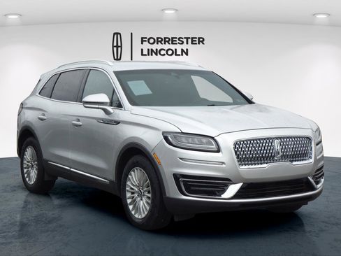 Used 2019 Lincoln Nautilus Premier image 1