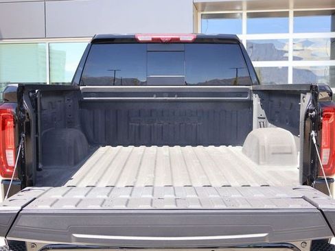 Used 2023 GMC Sierra 1500 Denali w/ Technology Package AWD/4WD image 26