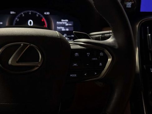 Used 2025 Lexus LX 600 4WD w/ Interior Upgrade Package image 17