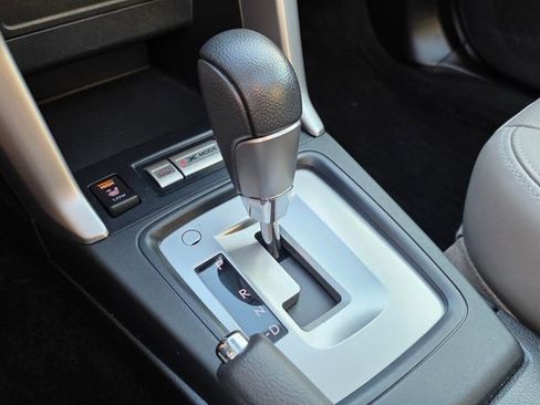 Used 2017 Subaru Forester 2.5i Limited w/ Popular Package #2 image 30