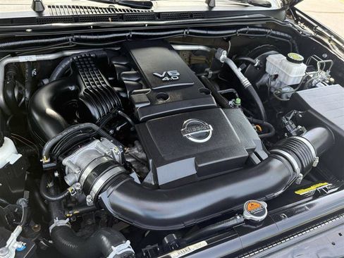 Used 2019 Nissan Frontier PRO-4X AWD/4WD image 26