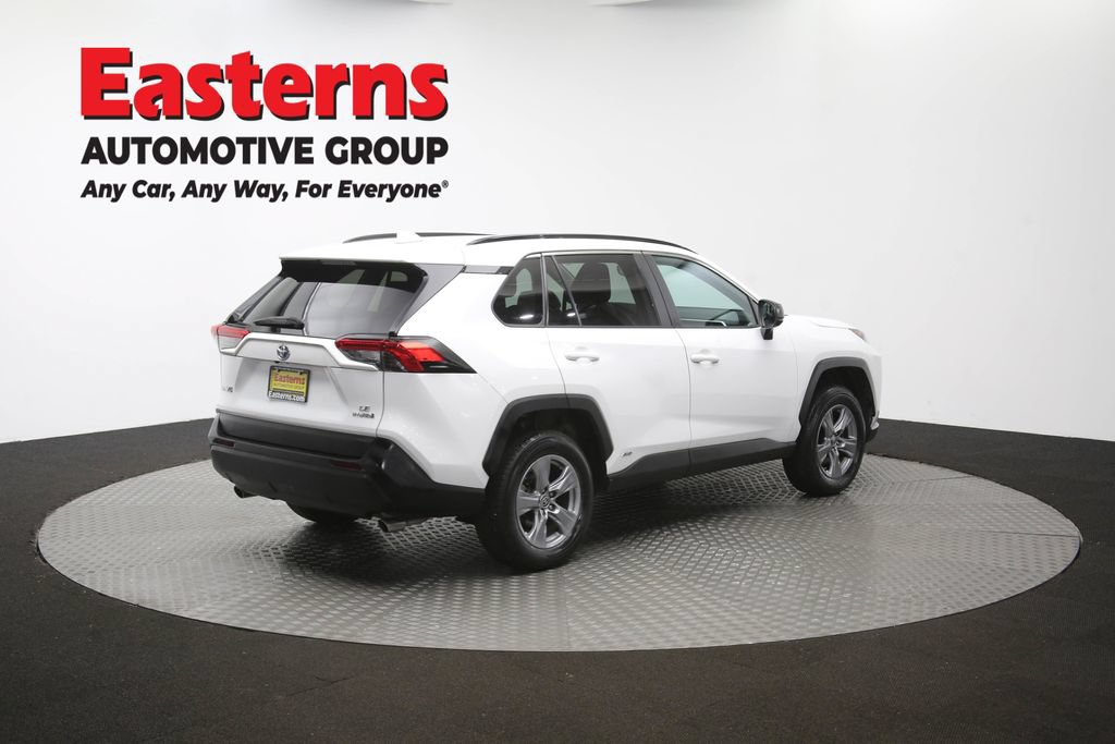 Used 2022 Toyota RAV4 LE AWD/4WD image 43