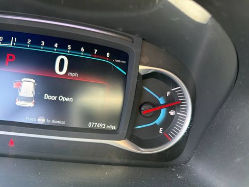 Used 2022 Honda Pilot Touring image 11
