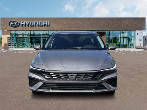 New 2026 Hyundai Elantra SE image 12