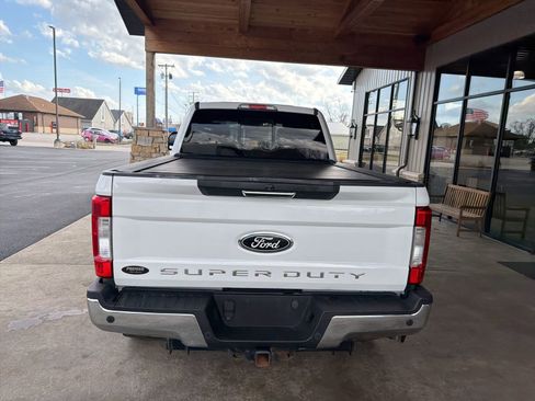 Used 2019 Ford F250 Lariat w/ Lariat Value Package image 23