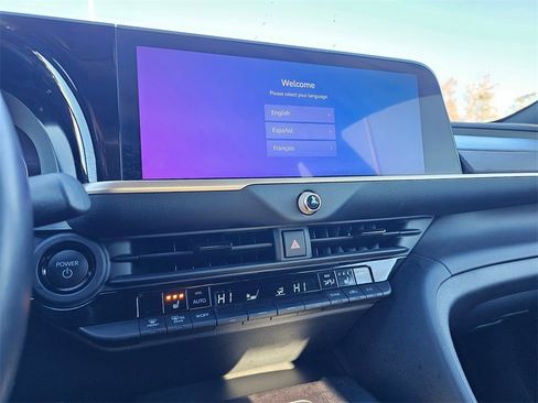 Used 2023 Toyota Crown XLE image 24