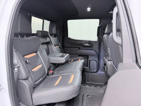Used 2023 GMC Sierra 1500 AT4 w/ Technology Package AWD/4WD image 47