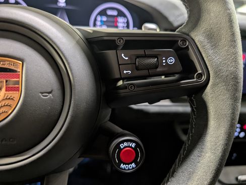 Certified 2025 Porsche Cayenne Turbo GT AWD/4WD image 29
