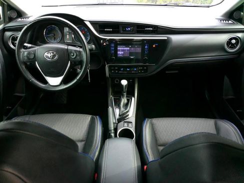 Used 2019 Toyota Corolla SE image 14