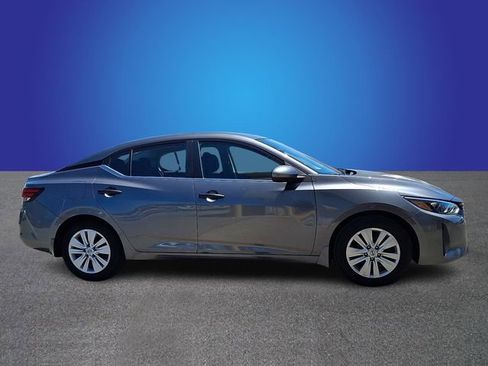 Used 2025 Nissan Sentra S FWD image 3