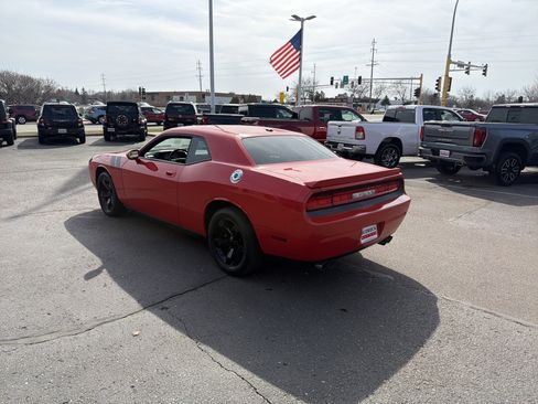 Used 2009 Dodge Challenger R/T w/ Sound Group RWD image 5