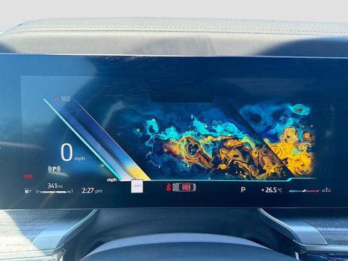 Certified 2025 BMW 740i image 41