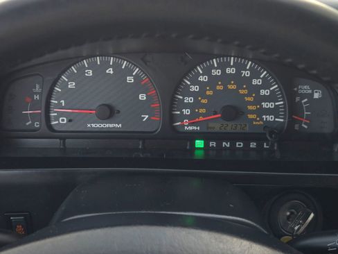 Used 2000 Toyota 4Runner SR5 image 28