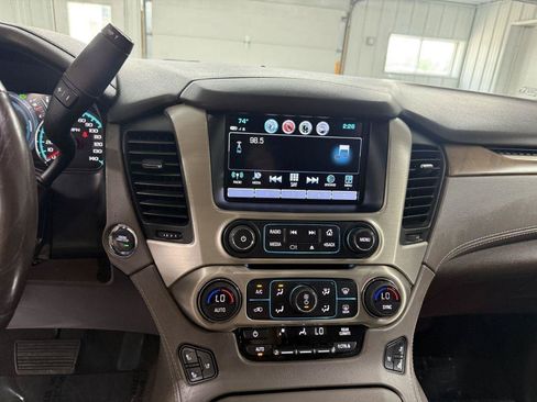 Used 2020 GMC Yukon XL Denali AWD/4WD image 24