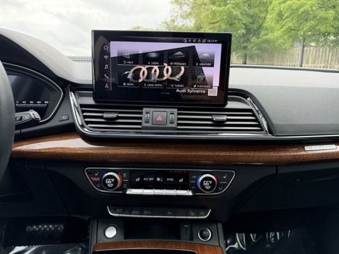 Certified 2023 Audi Q5 2.0T Premium Plus w/ Premium Plus Package AWD/4WD image 13