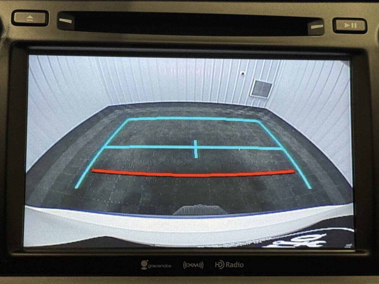 Used 2019 Toyota Highlander XLE AWD/4WD image 37