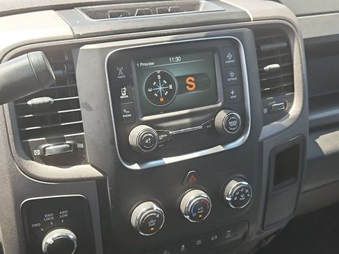 Used 2018 RAM 2500 Tradesman w/ Chrome Appearance Group AWD/4WD image 16
