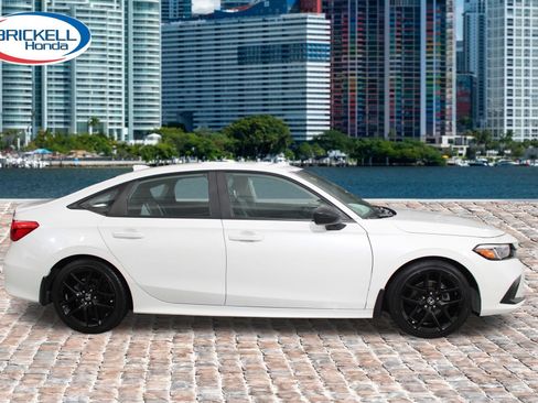 Used 2024 Honda Civic Sport image 6