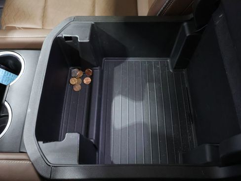 Used 2021 Chevrolet Tahoe High Country image 34