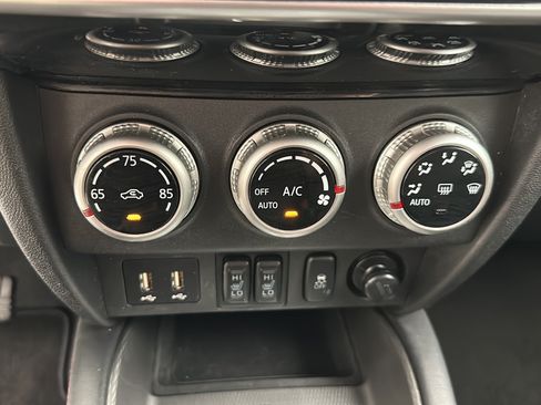 Used 2025 Mitsubishi Outlander Sport AWD image 21