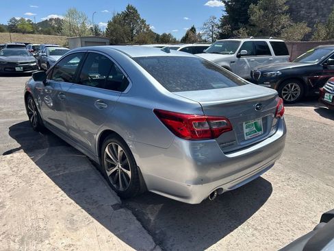 Used 2017 Subaru Legacy 2.5i Limited AWD/4WD image 4