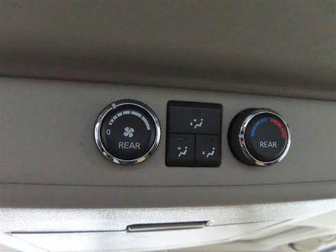 Used 2013 Nissan Armada Platinum w/ Platinum Reserve Pkg image 30