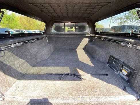 Used 2020 Toyota Tacoma TRD Off-Road w/ TRD Premium Off Road Package image 36