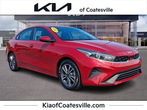 Certified 2023 Kia Forte LXS FWD image 1