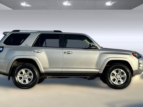 Used 2024 Toyota 4Runner SR5 image 2