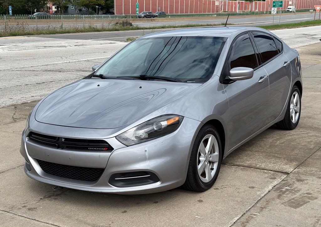 Used 2016 Dodge Dart SXT FWD image 1