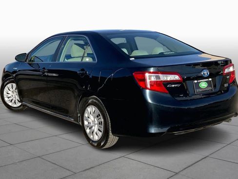 Used 2012 Toyota Camry LE image 10