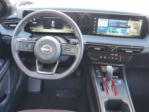 Used 2025 Nissan Kicks SR FWD image 21