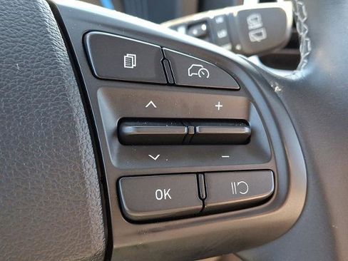 Certified 2024 Hyundai Venue SEL image 22